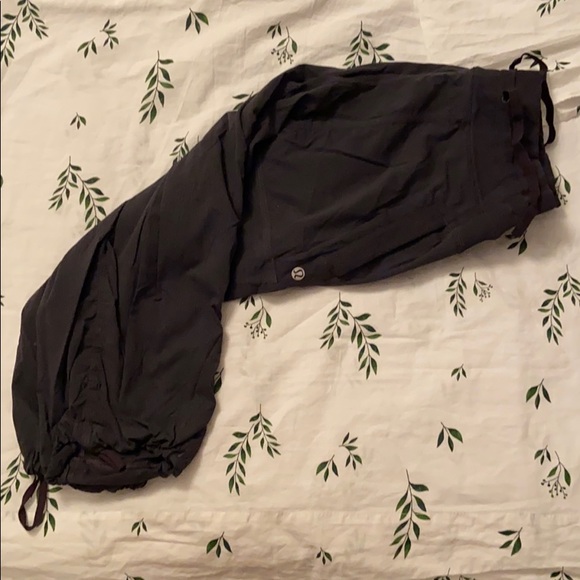 lululemon athletica Pants - Lululemon Dance studio crop